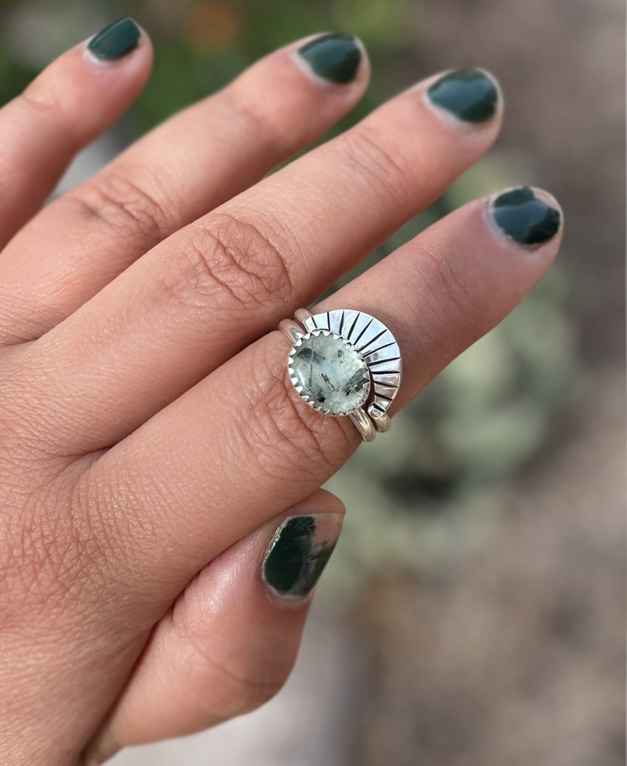 Prehnite green solitaire stacker ring